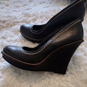 True Religion black wedges